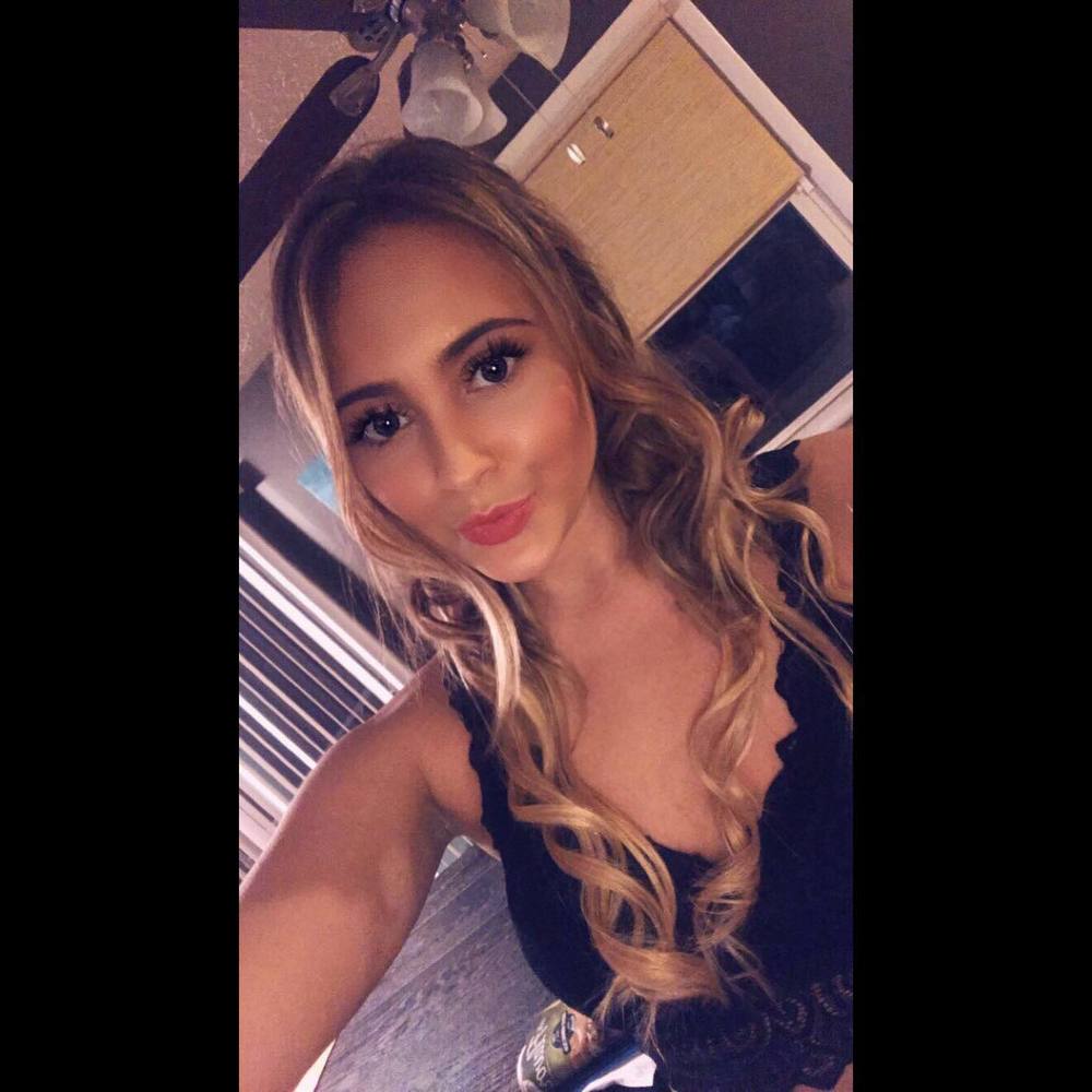 Meet your Posher, Kayla